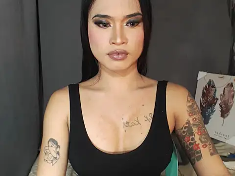 TSsexy LOVERxxxx online show from October 31, 2025, 9:43 am