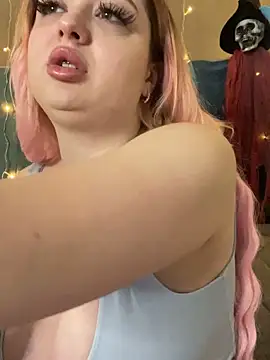 KellyMoors online show from November 7, 2025, 1:16 am