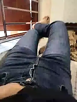 Lili 2love online show from November 11, 2025, 2:00 am