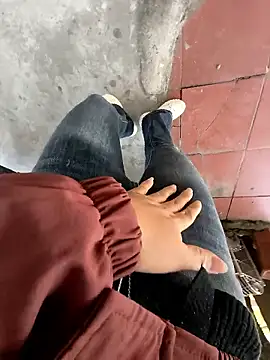 Lili 2love online show from November 20, 2025, 2:12 am