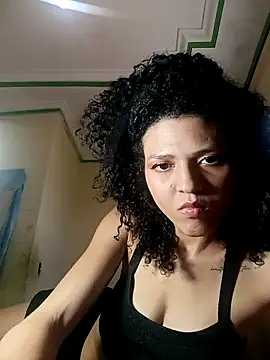 Snapshot of Larissinhamm chatting on October 28, 2025, 4:09 pm Larissinhamm online show from October 28, 2025, 4:09 pm