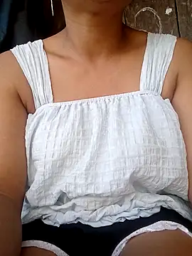 maybaby- online show from October 10, 2025, 3:27 am