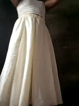 maybaby- online show from October 16, 2025, 3:29 am