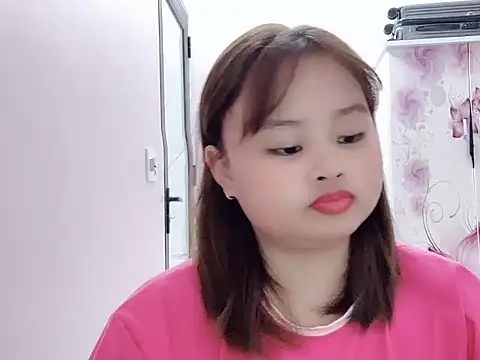 Mun039 online show from October 17, 2025, 6:16 am