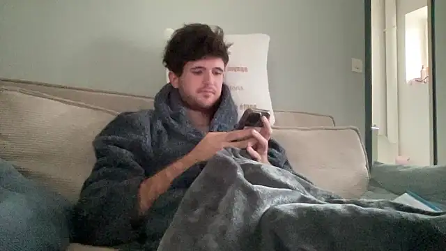 VersaGoo online show from October 14, 2025, 2:29 pm