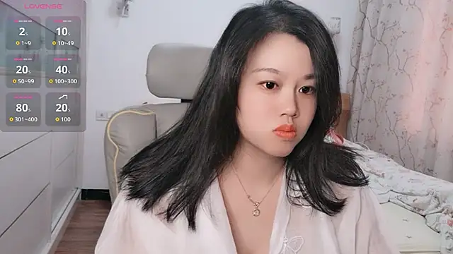 Lanlan3344 online show from October 23, 2025, 7:07 am