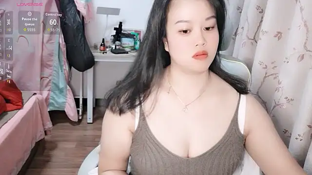 Lanlan3344 online show from October 31, 2025, 9:32 am