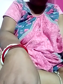 Snapshot of golugulu2024 chatting on November 9, 2025, 8:01 am golugulu2024 online show from November 9, 2025, 8:01 am