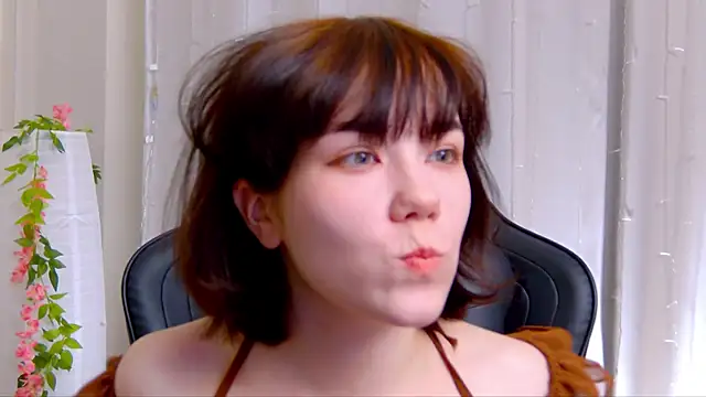 Snapshot of Kelly_foox chatting on October 11, 2025, 8:46 am Kelly foox online show from October 11, 2025, 8:46 am