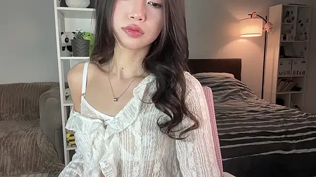 yourlittlesunrise  online show from March 29, 2026, 5:40 am