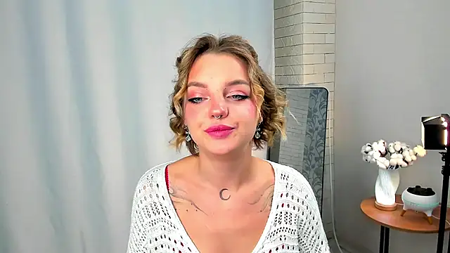 FeliceSpigner online show from October 6, 2025, 3:09 pm