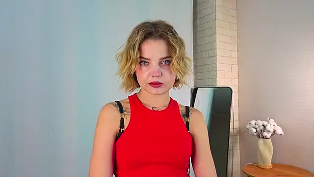 FeliceSpigner online show from October 17, 2025, 3:14 pm