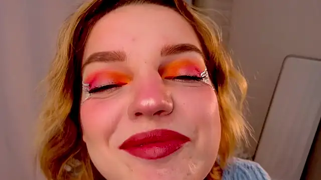 FeliceSpigner online show from October 25, 2025, 7:08 pm