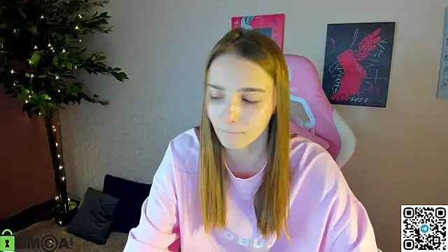 L1na Reeds online show from December 15, 2025, 1:10 am