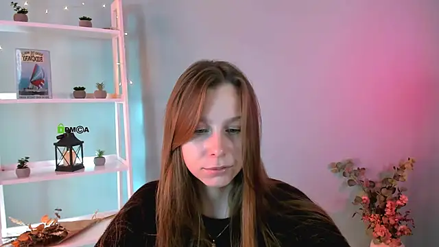 Snapshot of esme_moore_ chatting on October 4, 2025, 8:56 am esme moore online show from October 4, 2025, 8:56 am