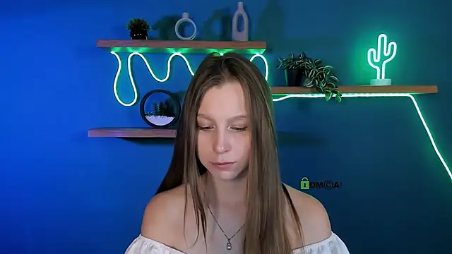 Snapshot of esme_moore_ chatting on October 9, 2025, 8:56 am esme moore online show from October 9, 2025, 8:56 am