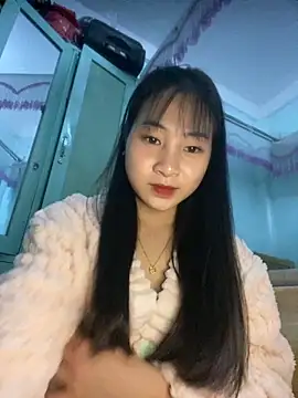 banlinh004 online show from December 2, 2025, 1:50 pm