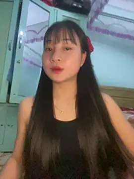banlinh004 online show from February 19, 2026, 6:04 pm