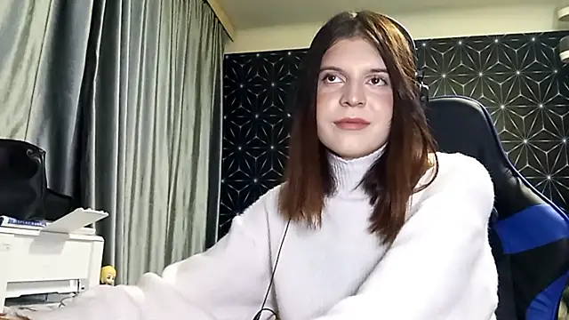 LissaKradfer online show from October 10, 2025, 1:32 pm