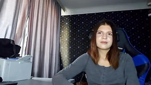 LissaKradfer online show from October 22, 2025, 7:41 am