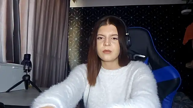 LissaKradfer online show from November 5, 2025, 5:40 am