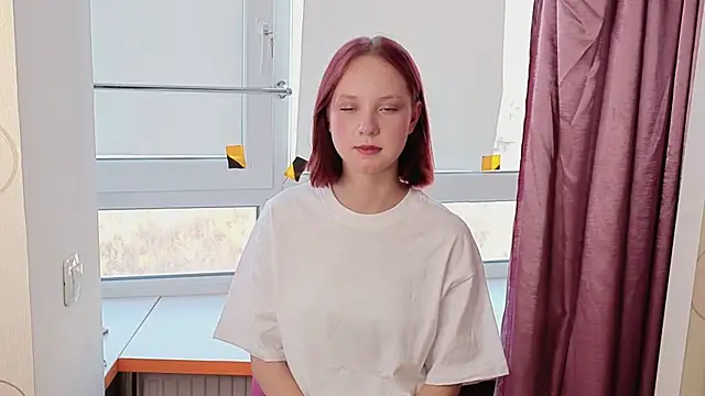 TrishGaugler online show from October 10, 2025, 10:58 am