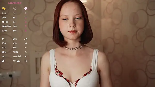 TrishGaugler online show from November 3, 2025, 3:46 pm