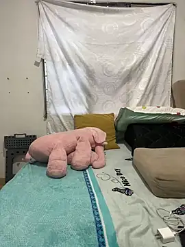 Snapshot of Azza__Slimene chatting on October 24, 2025, 12:56 pm Azza Slimene online show from October 24, 2025, 12:56 pm