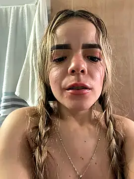 Snapshot of LorenMilena chatting on November 2, 2025, 3:36 pm LorenMilena online show from November 2, 2025, 3:36 pm