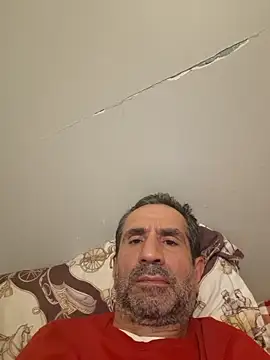 hakannazli online show from November 4, 2025, 3:44 pm