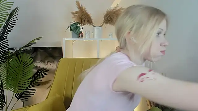 Snapshot of RayBalderston chatting on October 7, 2025, 1:41 pm RayBalderston online show from October 7, 2025, 1:41 pm