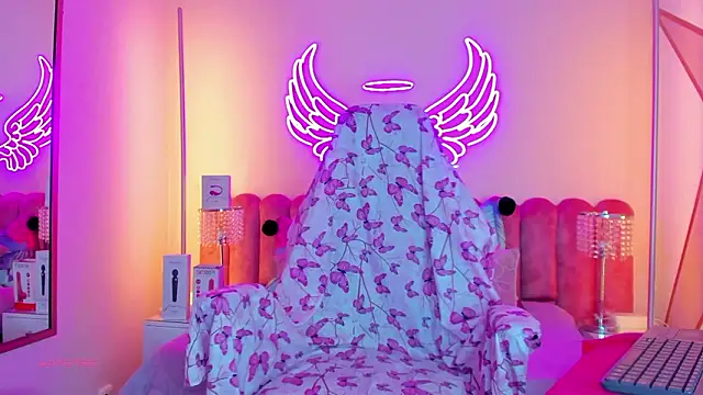 madisson 121 online show from March 23, 2026, 1:15 pm