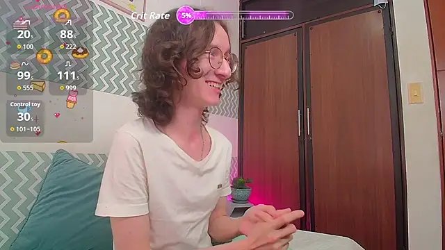 Snapshot of White_King4 chatting on October 11, 2025, 1:31 pm White King4 online show from October 11, 2025, 1:31 pm