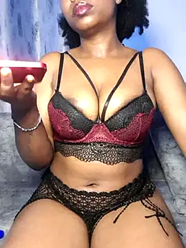 cocoluvx online show from November 25, 2025, 1:55 pm