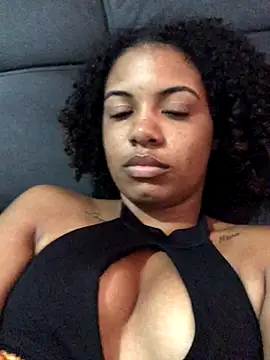 Snapshot of Lorennapires chatting on October 14, 2025, 9:21 am Lorennapires online show from October 14, 2025, 9:21 am