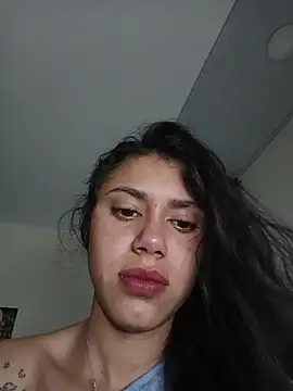 caramel doll   online show from November 14, 2025, 10:36 am