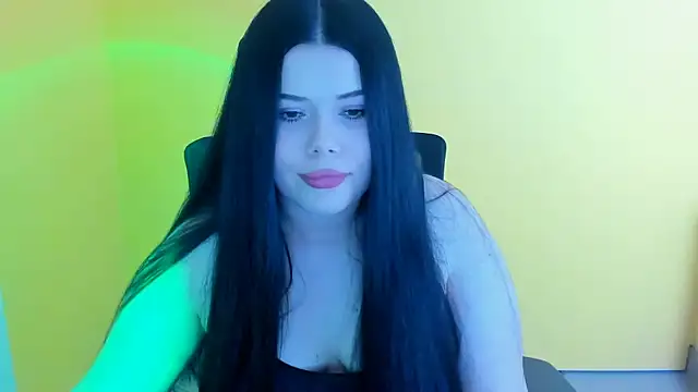 Mona Esty online show from October 15, 2025, 5:24 pm