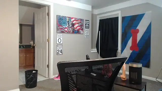 Snapshot of Michigan9000 chatting on March 7, 2026, 4:20 am Michigan9000 online show from March 7, 2026, 4:20 am