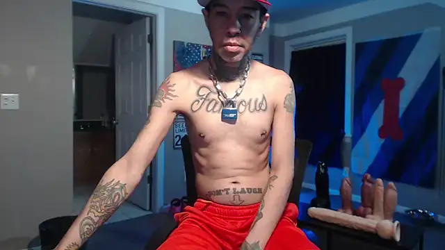 Snapshot of Michigan9000 chatting on April 3, 2026, 1:03 am Michigan9000 online show from April 3, 2026, 1:03 am