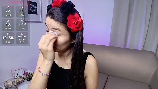 victoria stern online show from October 31, 2025, 12:17 pm