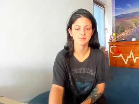 anissawhitenss online show from October 21, 2025, 7:53 am