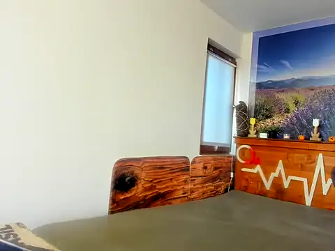 anissawhitenss online show from October 25, 2025, 8:00 am