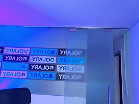 Snapshot of Violetta_Swett_ chatting on October 4, 2025, 12:47 pm Violetta Swett online show from October 4, 2025, 12:47 pm