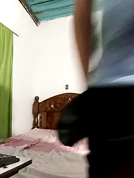 Snapshot of Luisneljc chatting on February 2, 2026, 3:55 pm Luisneljc online show from February 2, 2026, 3:55 pm