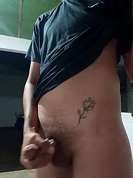 Snapshot of Luisneljc chatting on March 22, 2026, 8:51 am Luisneljc online show from March 22, 2026, 8:51 am