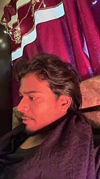 Ujjwallkumar0069 online show from December 2, 2025, 7:47 am