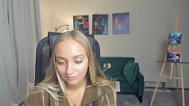 MikeDreese online show from October 6, 2025, 3:42 pm