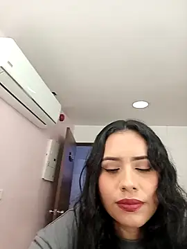 VictoriaVixxen online show from October 15, 2025, 2:44 am