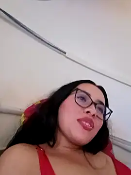 VictoriaVixxen online show from October 26, 2025, 5:24 am