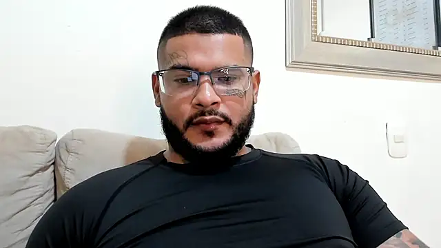 Snapshot of MICHELL_ARTHUS_ chatting on August 8, 2026, 12:35 am MICHELL ARTHUS online show from August 8, 2026, 12:35 am